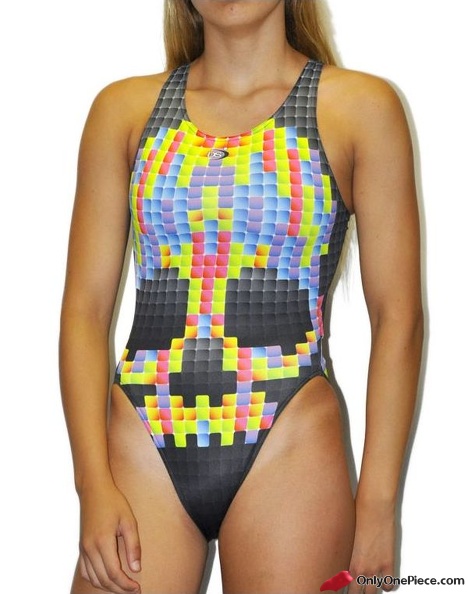 ds-pixel-woman-swimsuit-wide-strap_1.jpg